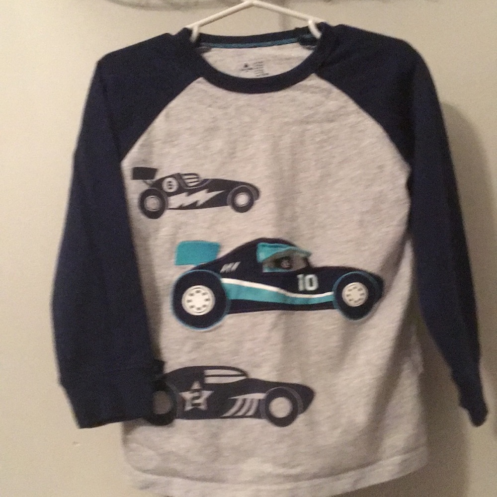 Little boys long sleeve Gap tee
